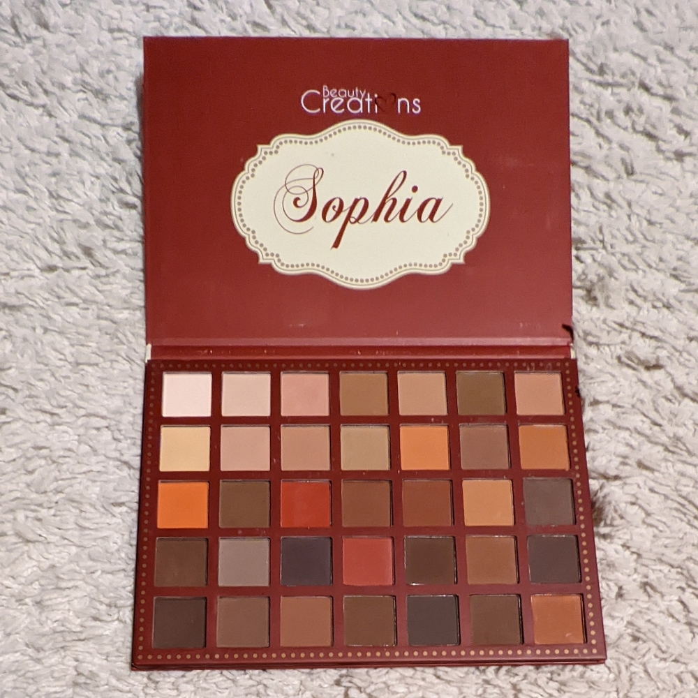 Eyeshadow palette